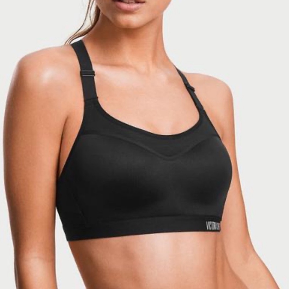 Victoria’s Secret lightweight sport bra